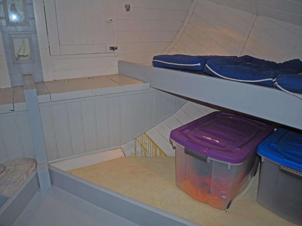 Fore ship, Accommodation